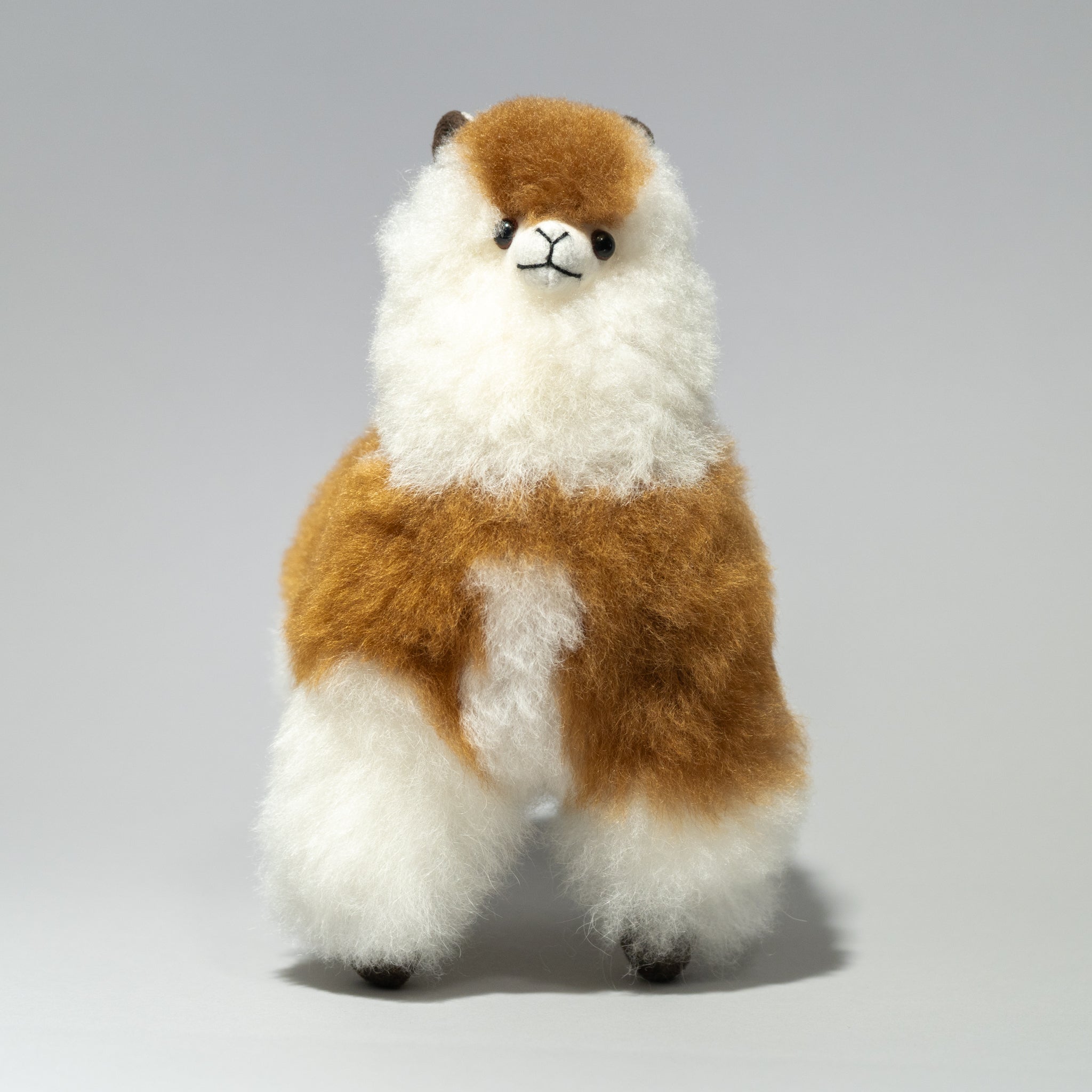 Alpaca Stuffed Animal - 9" Huacaya Alpaquita - Warmpaka
