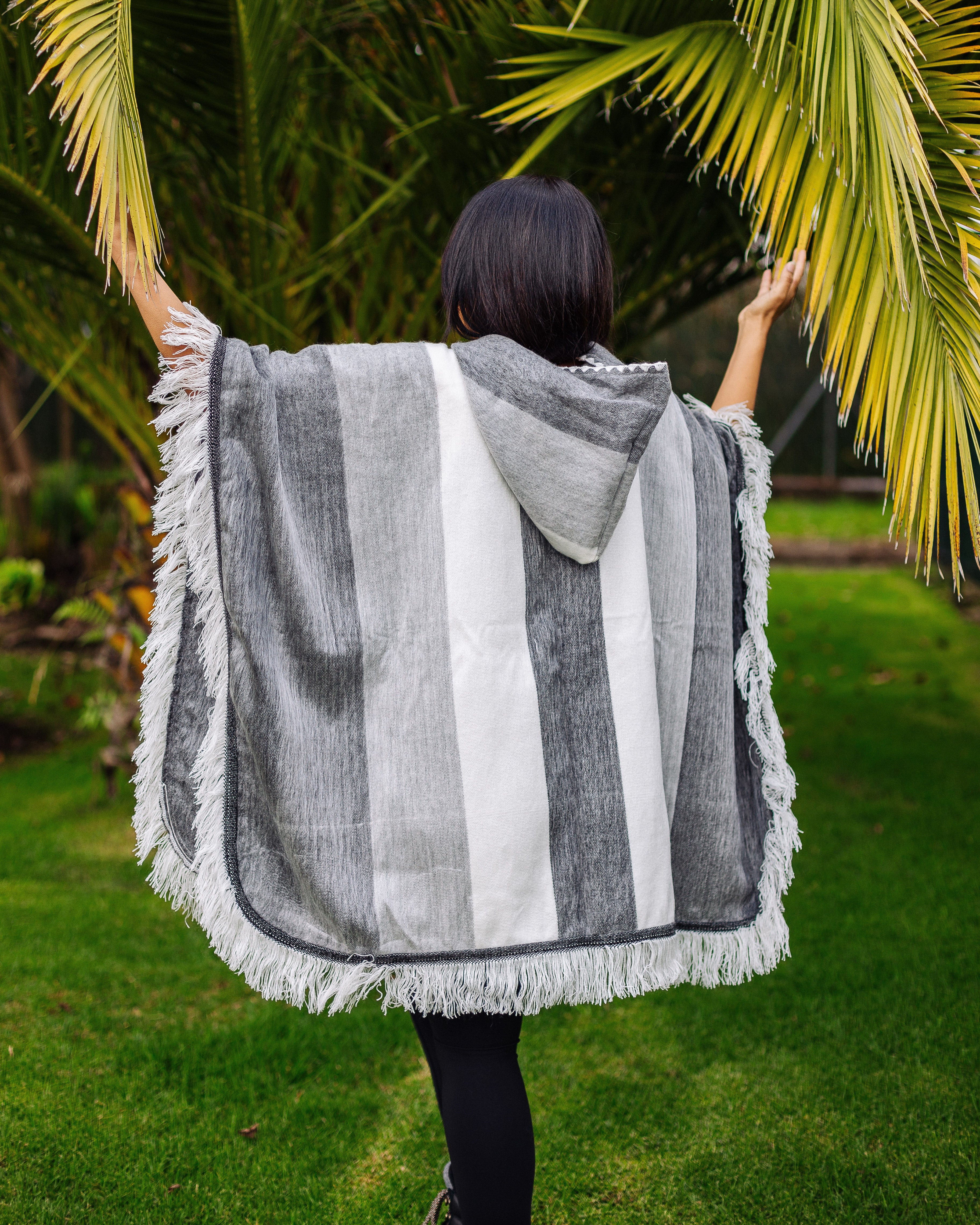 Gray Ash and White Alpaca Poncho With Hood - Warmpaka