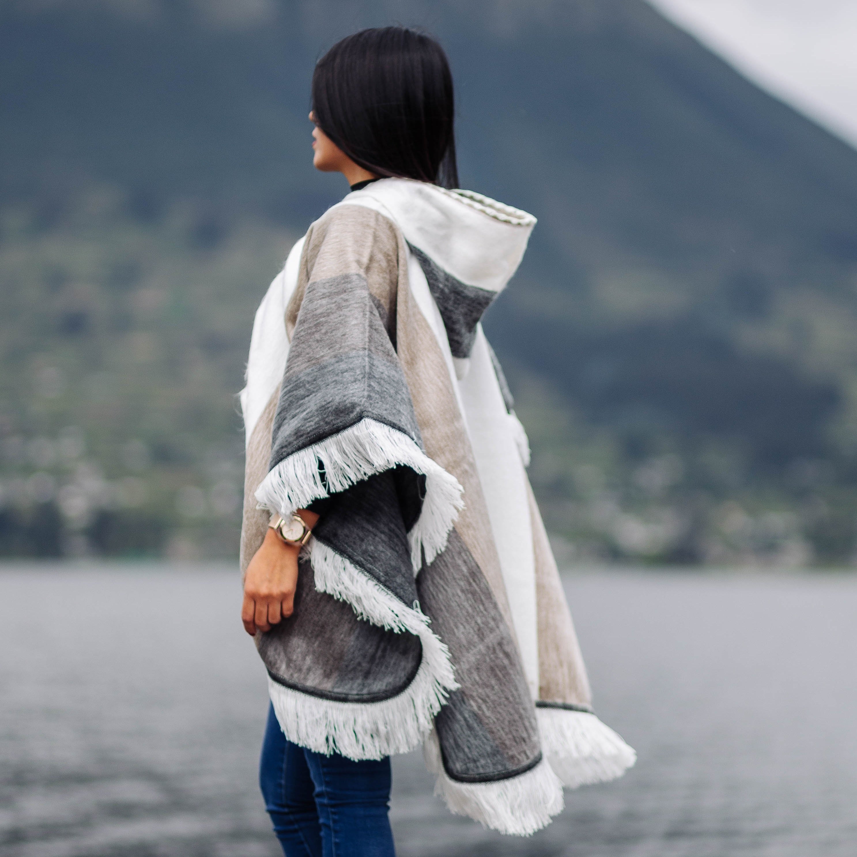 White - Beige Alpaca Poncho With Hood - Warmpaka