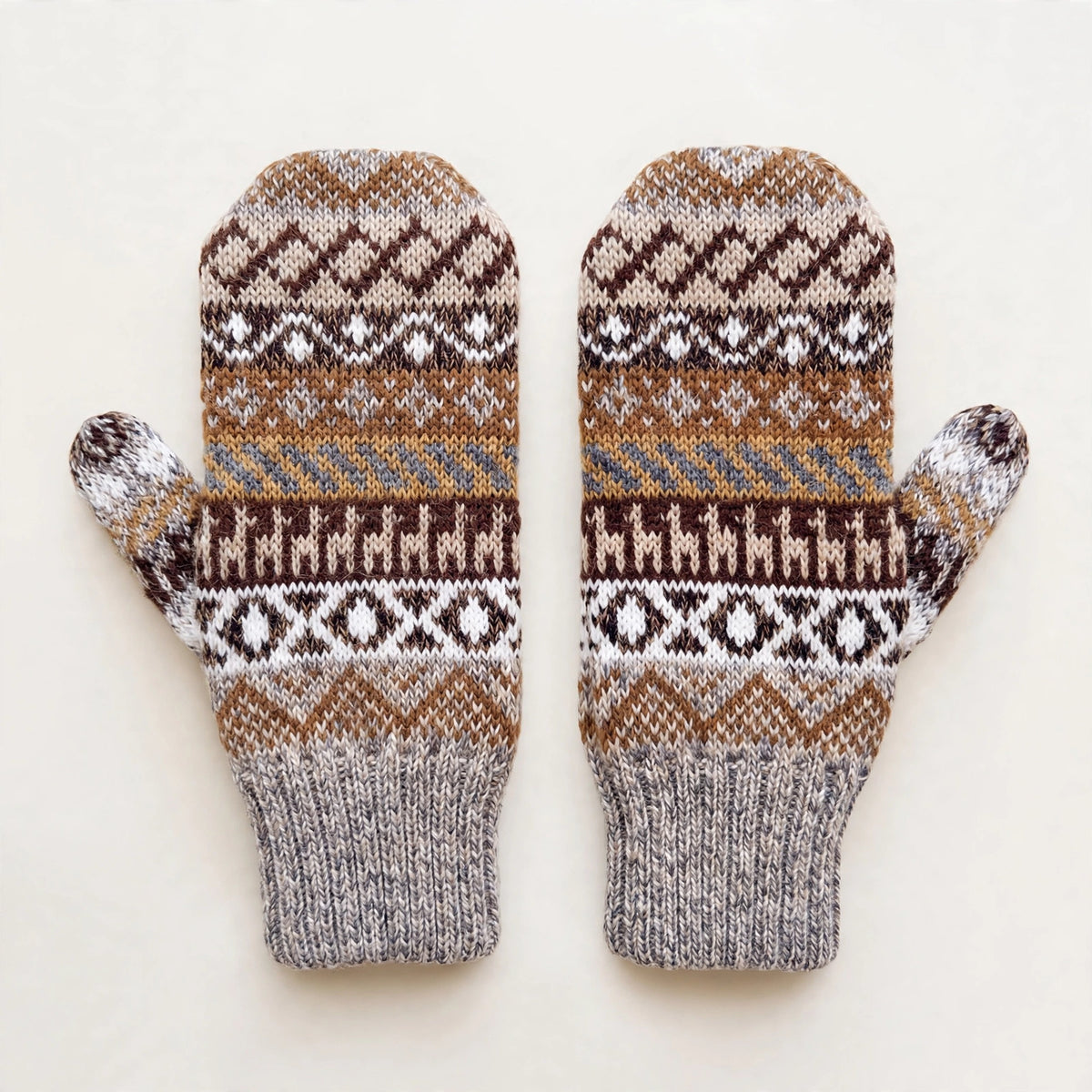 Beige reversible alpaca mittens, Andean pattern side with little alpacas