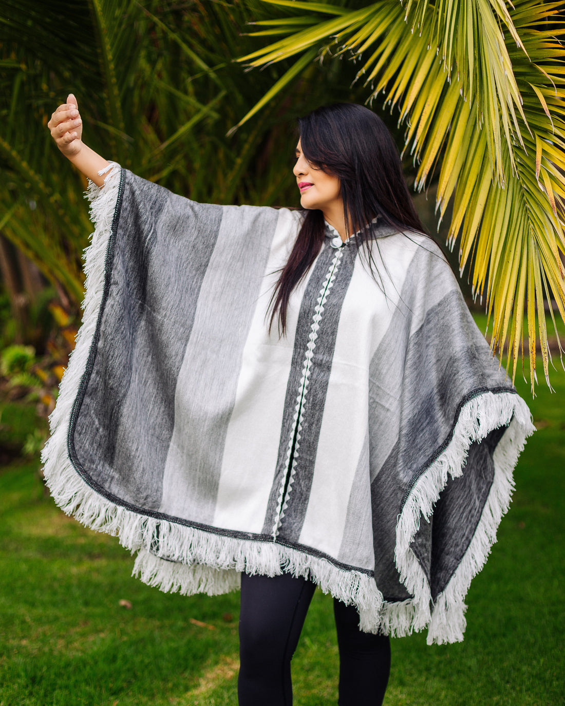 Gray Ash and White Alpaca Poncho With Hood - Warmpaka