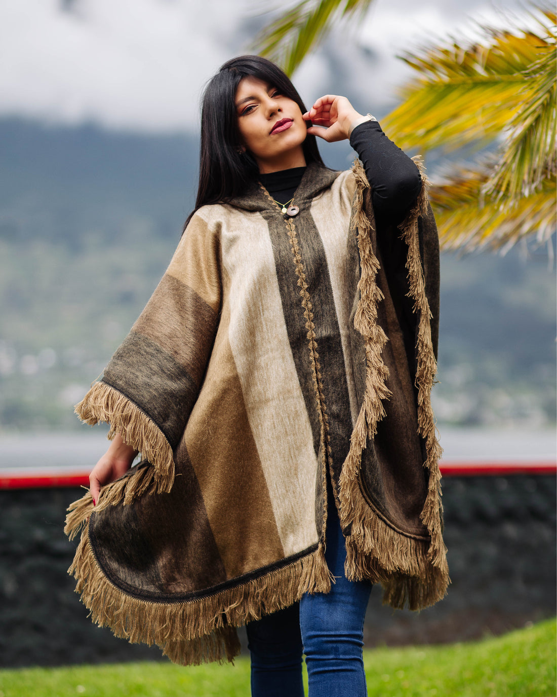 Beige Alpaca Poncho With Hood - Warmpaka